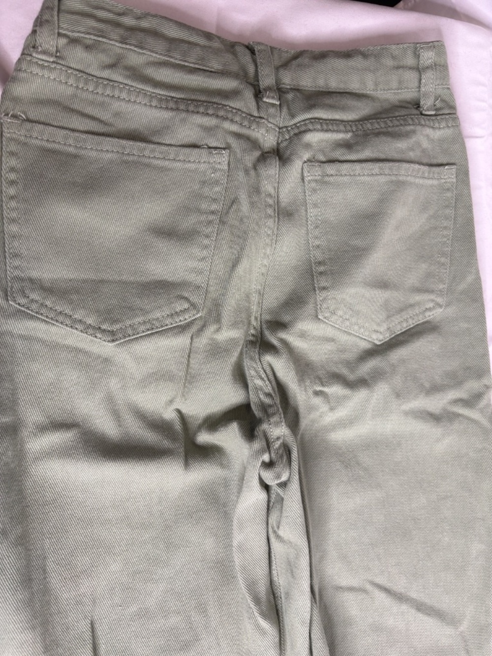 Shein Olive Green Straight Legged Woman’s Jeans Size XS (2) 5 Pocket Distressed